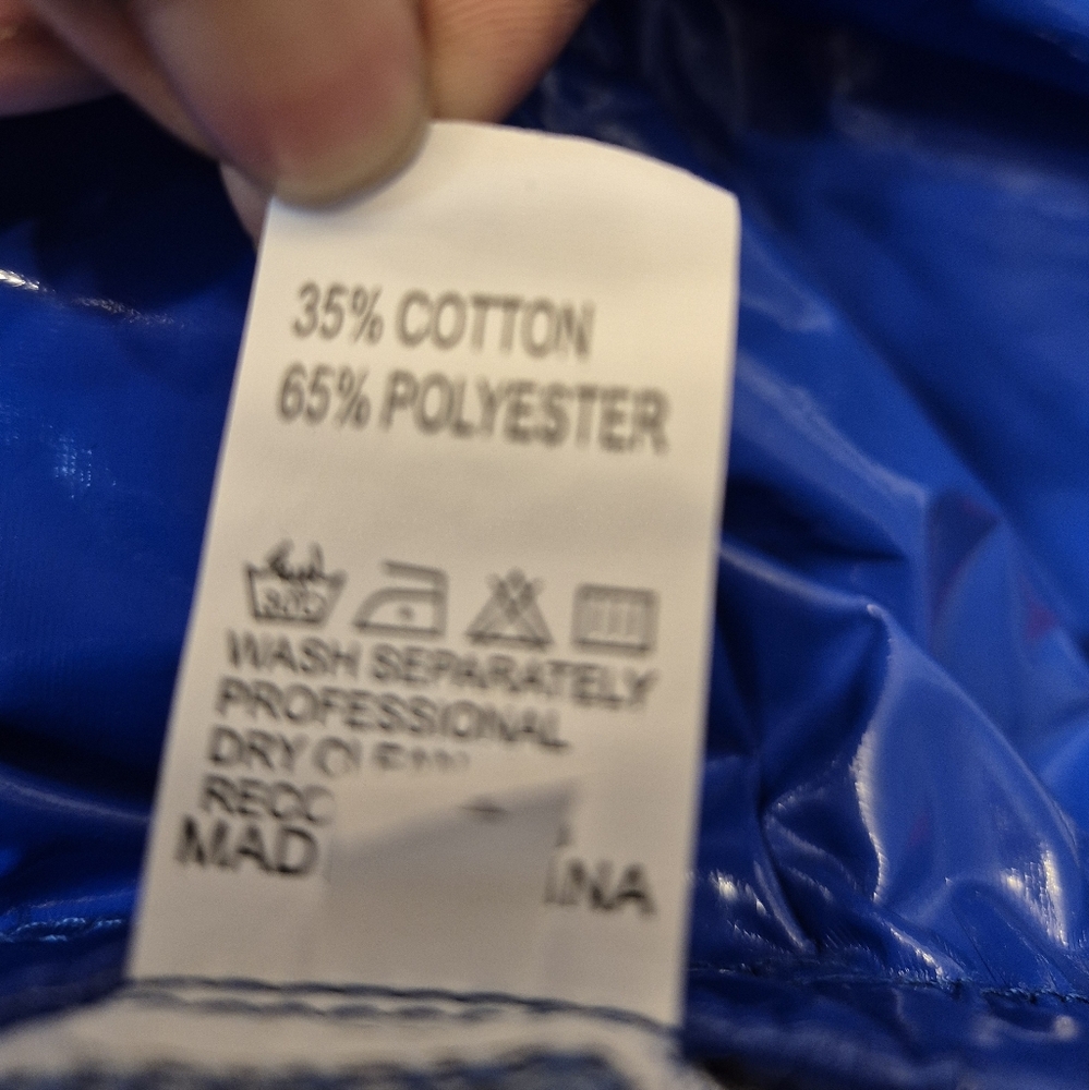 Shorts - Picture 4 of 5